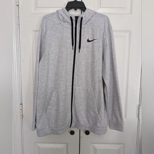 Nike Men's Sportswear